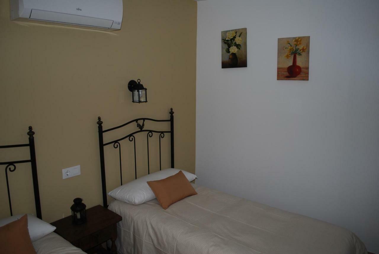 Apartamentos Rurales El Trillo Мальпартида-де-Пласенсия Экстерьер фото