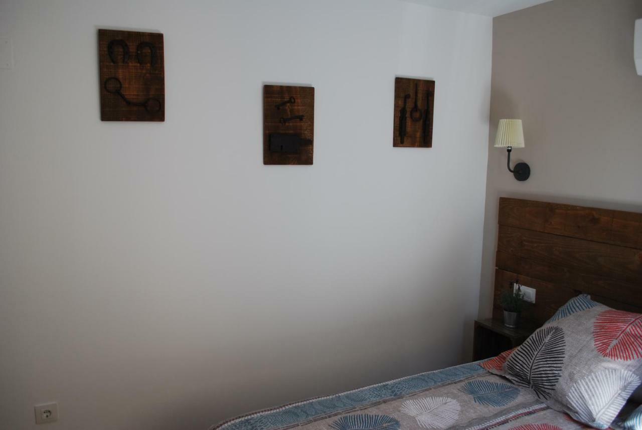 Apartamentos Rurales El Trillo Мальпартида-де-Пласенсия Экстерьер фото
